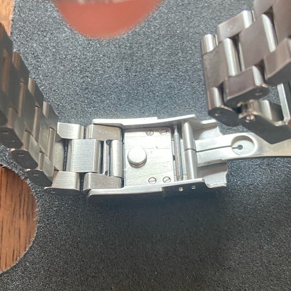 Shinola Monster GMT Automatic 40mm Watch - Picture 6 of 17